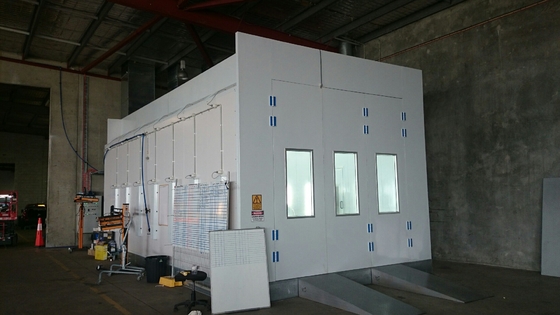 A cabine de pulverizador do ônibus de controle do PLC pinta a sala para a fábrica do ônibus em Austrália