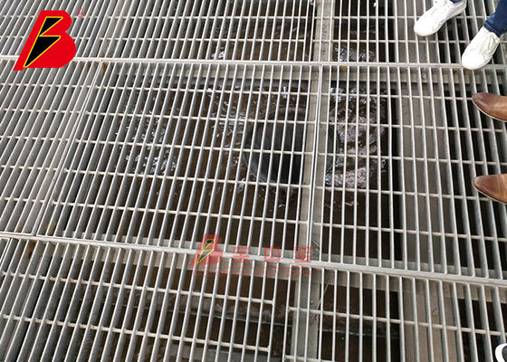 qualidade linha de produção mínima da pintura de pulverizador de 1.0m com o filtro Sytem da rotação da água fábrica