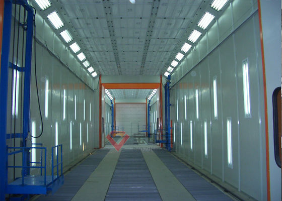 Elevador do homem na plataforma de levantamento da cabine 3D da pintura do ônibus para a cabine de pulverizador do caminhão