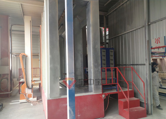 Os equipamentos da indústria pulverizam automaticamente a linha de revestimento para a porta do metal